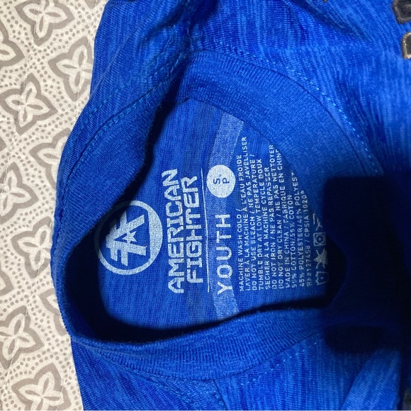 Boys American fighter shirt is in brand new condition hardly worn - Picture 3 of 3